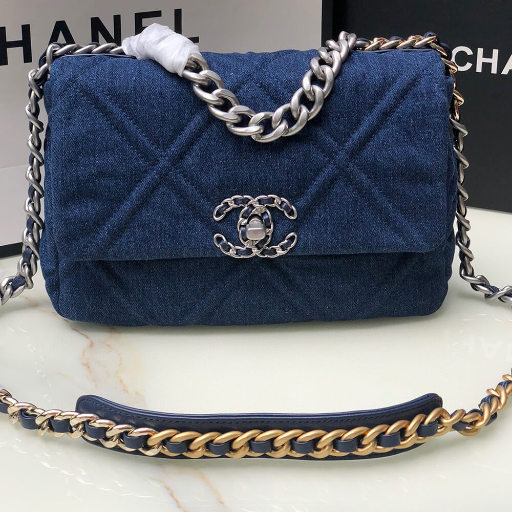 CHANEL 19 Handbag