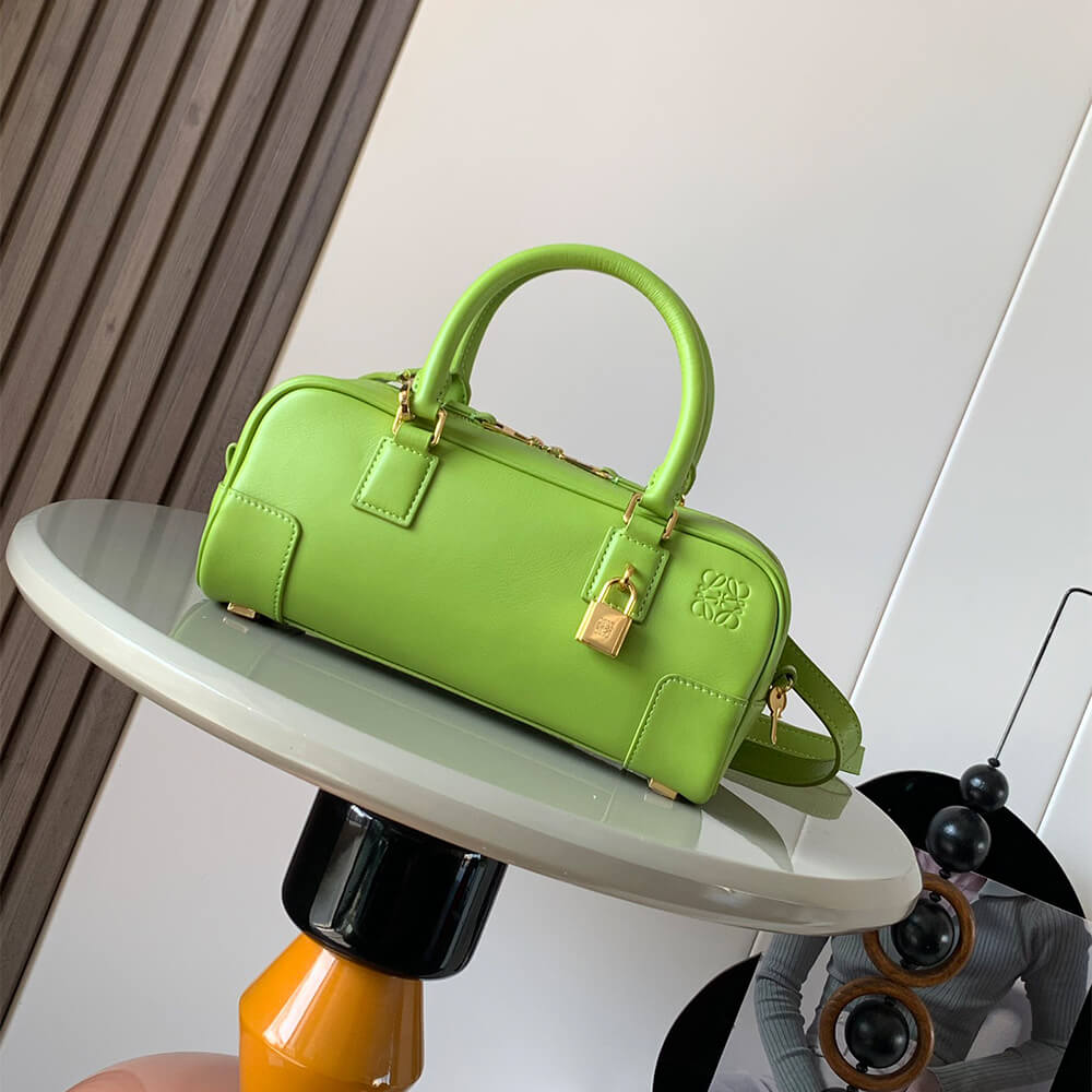 LOEWE Amazona 23 Cropped bag in nappa calfskin(HIGH-END GRADE)